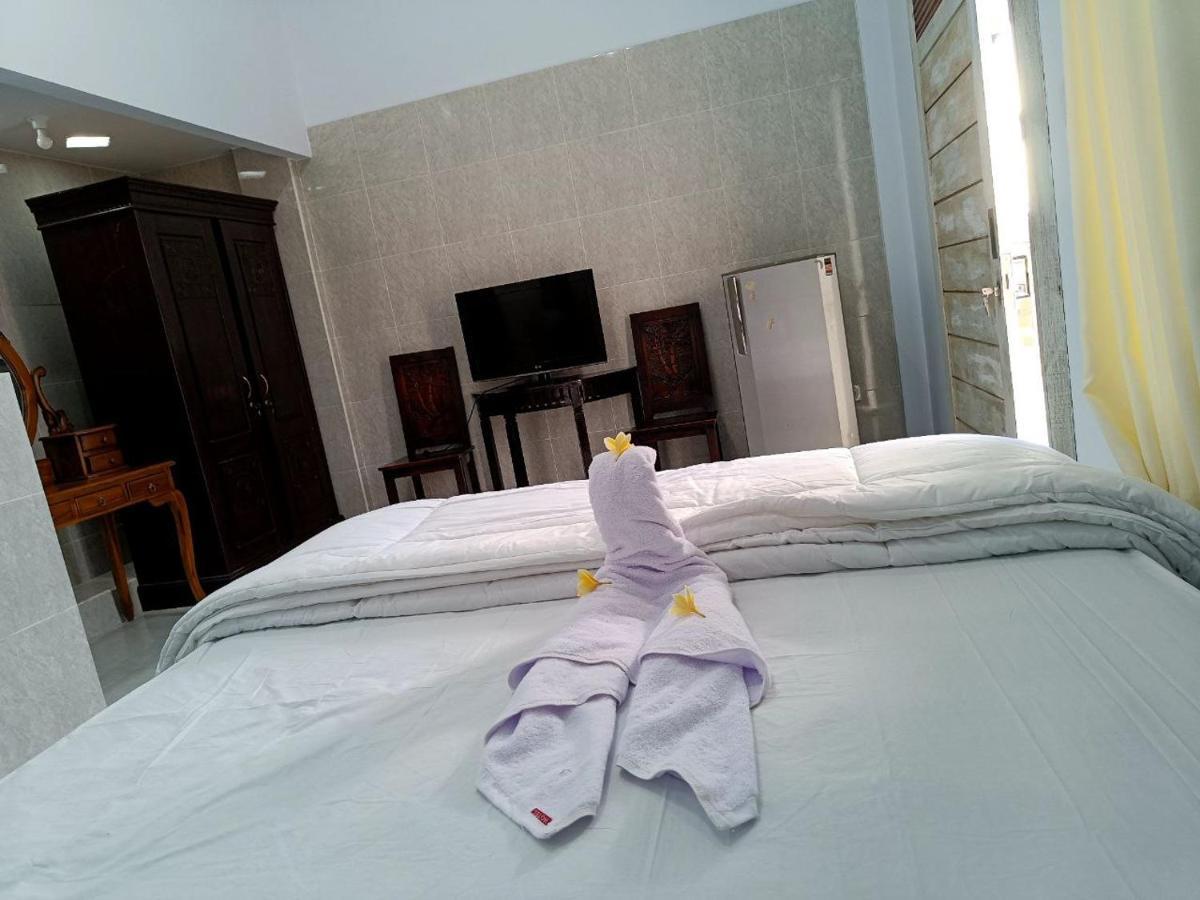Roy Guest House Canggu  Exterior photo