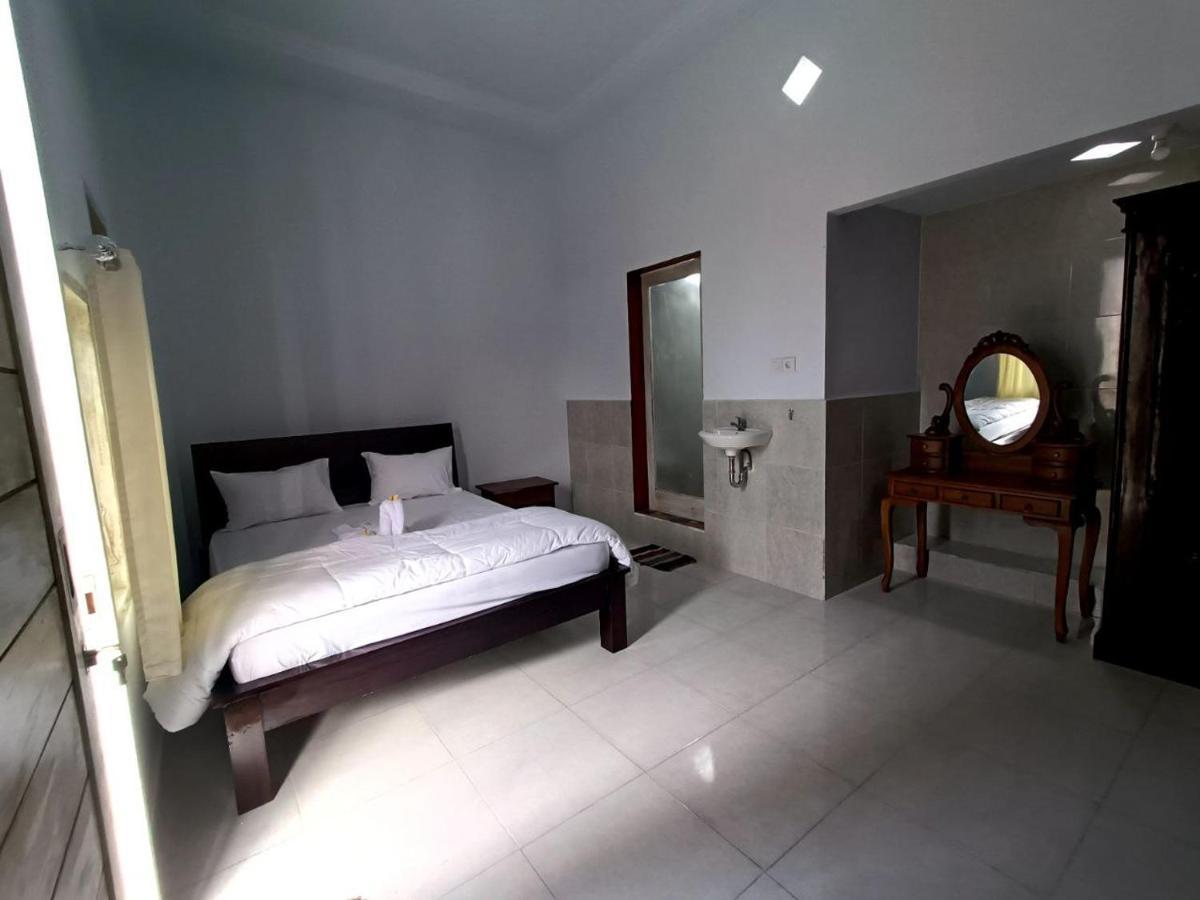 Roy Guest House Canggu  Exterior photo