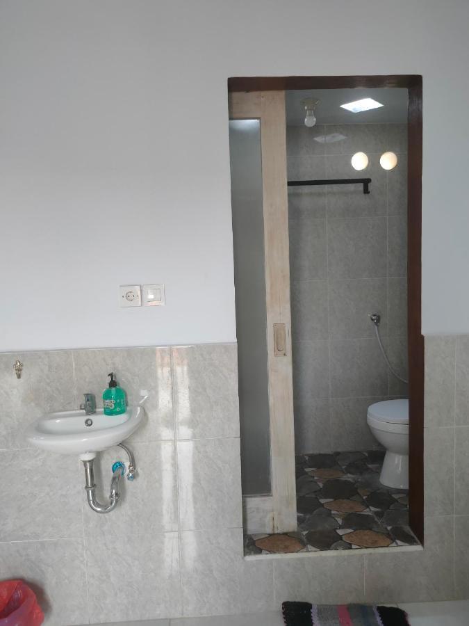 Roy Guest House Canggu  Room photo